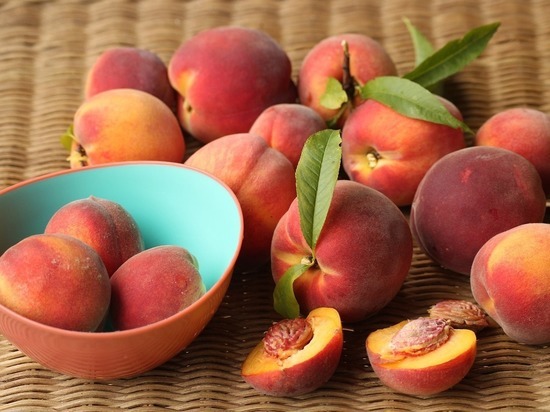 Россия объявила Китаю фруктовую войну: причиной стали вредители