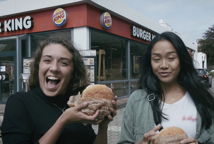 Burger King предлагает побег от злых клоунов из McDonald’s