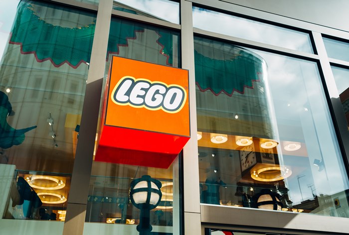 Lego расширит сеть магазинов по всему миру