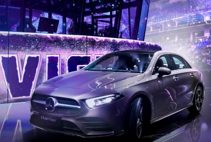 Mercedes-Benz и Esforce выберут самого преданного российского фаната киберспорта
