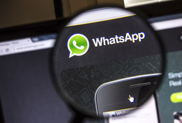 WhatsApp передаст данные пользователей в Facebook