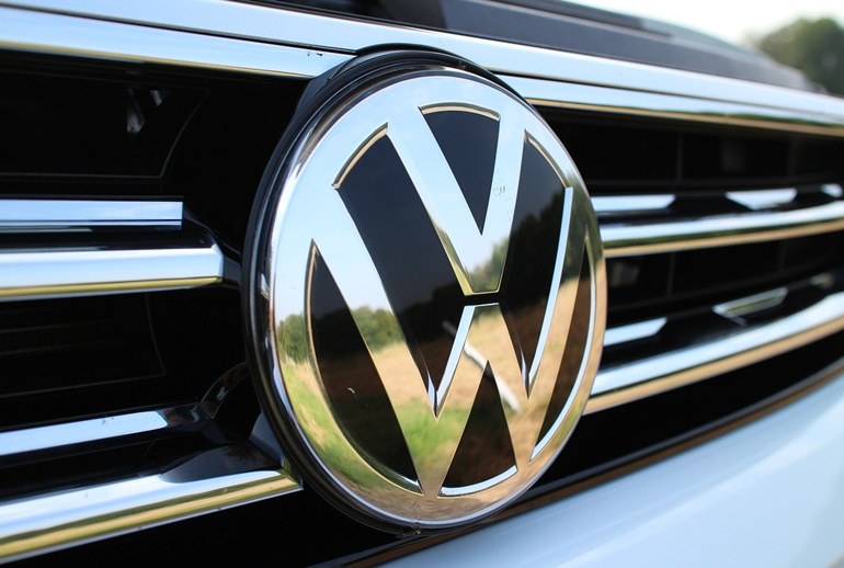 Шутку Volkswagen о смене названия проверит комиссия США по ценным бумагам и биржам