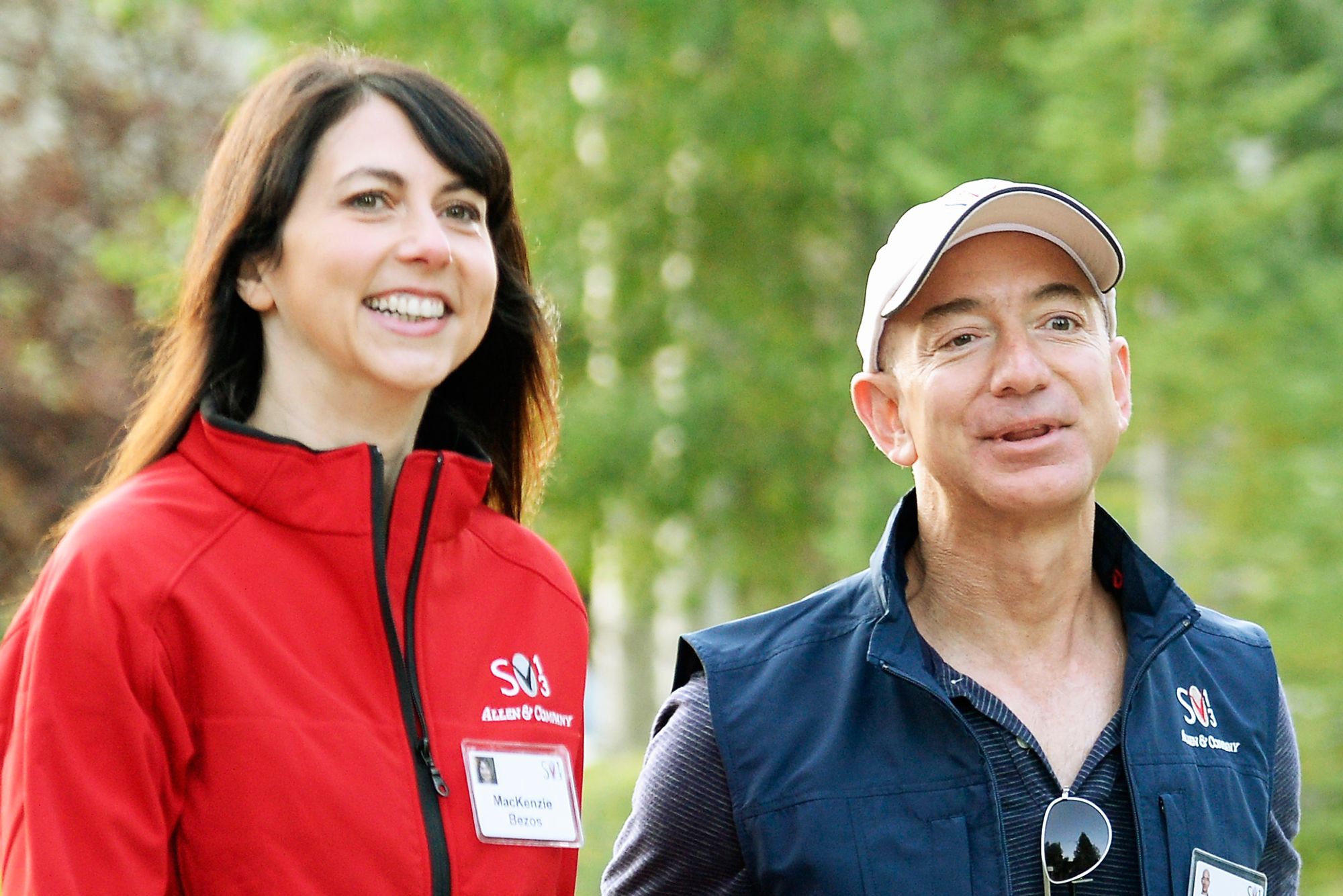 MacKenzie Bezos joins Warren Buffett and the Gates' Giving Pledge