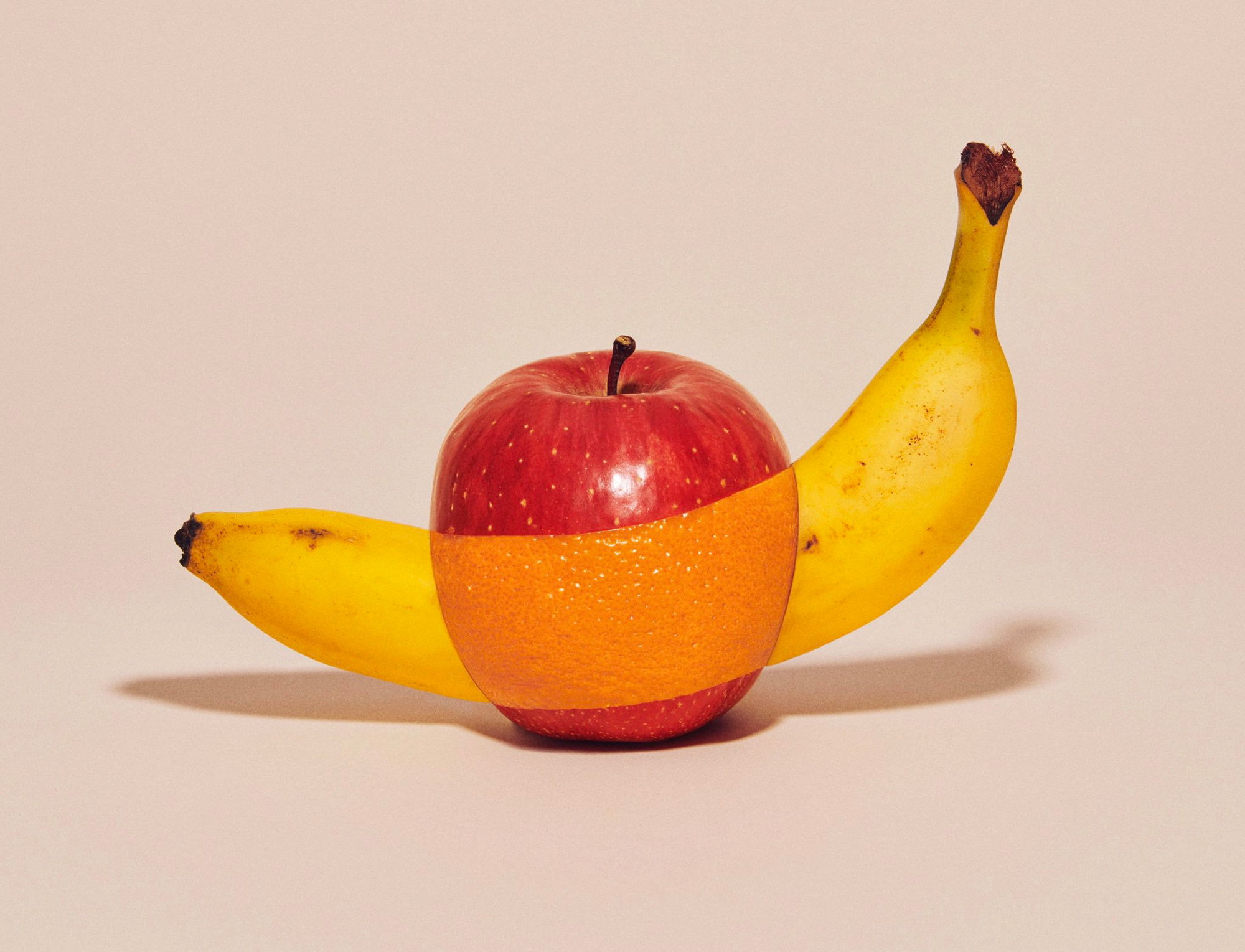 Apples and Oranges Come Together Photographs of Spliced Fruits by Yuni Yoshida