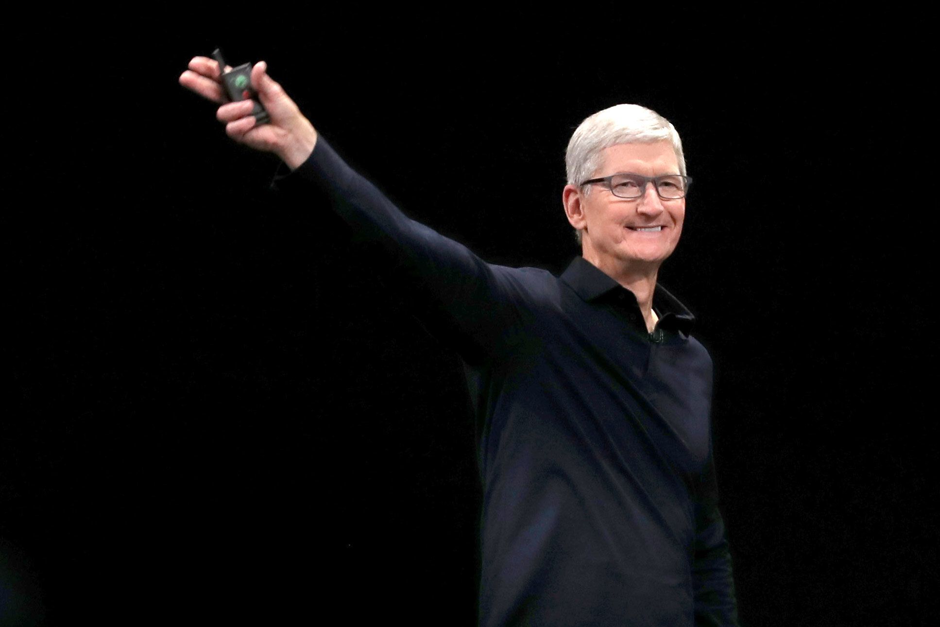 Apple now has $210.6 billion in cash on hand