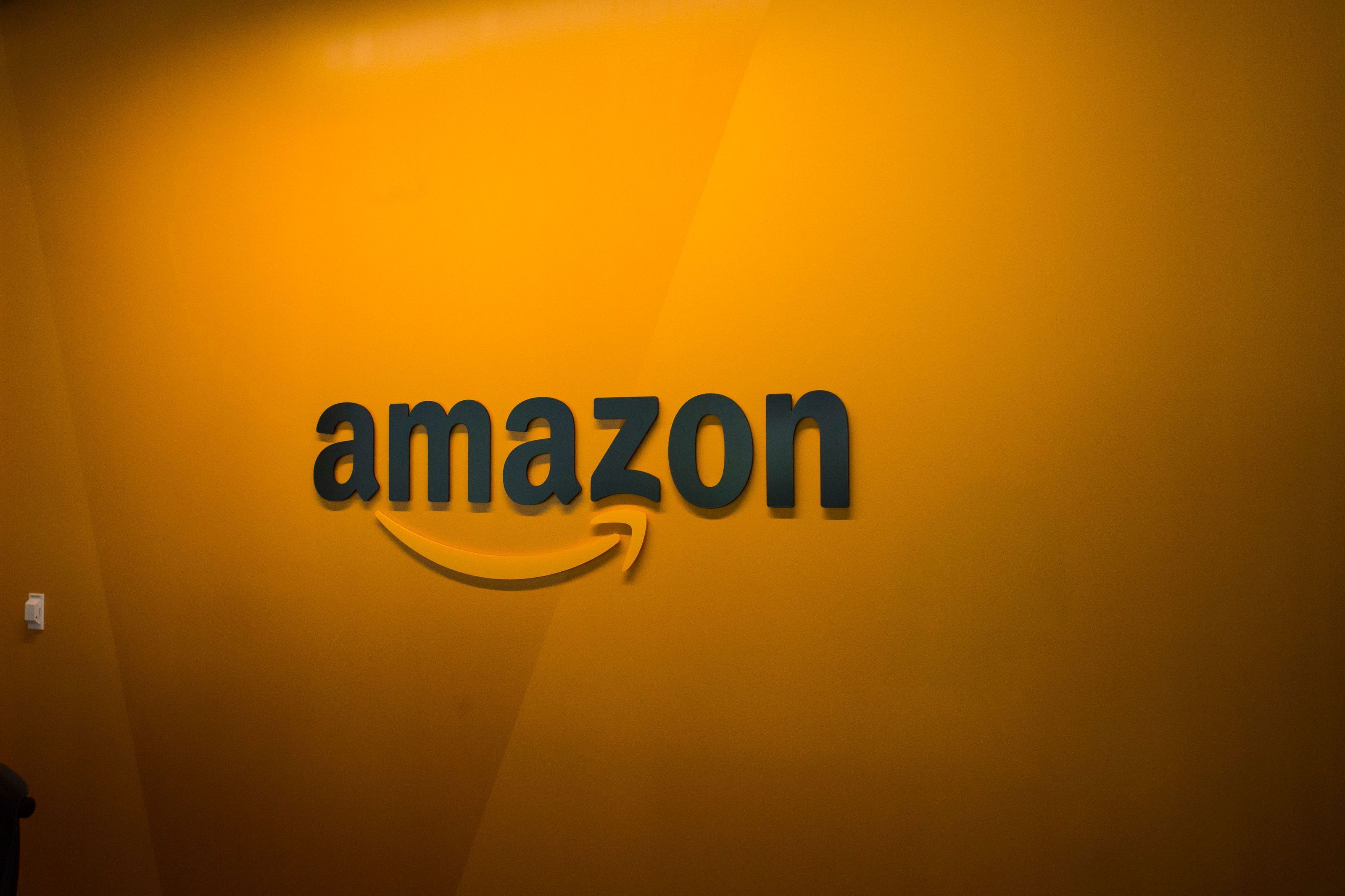 Amazon delivery driver theft ring in Washington identified by FBI