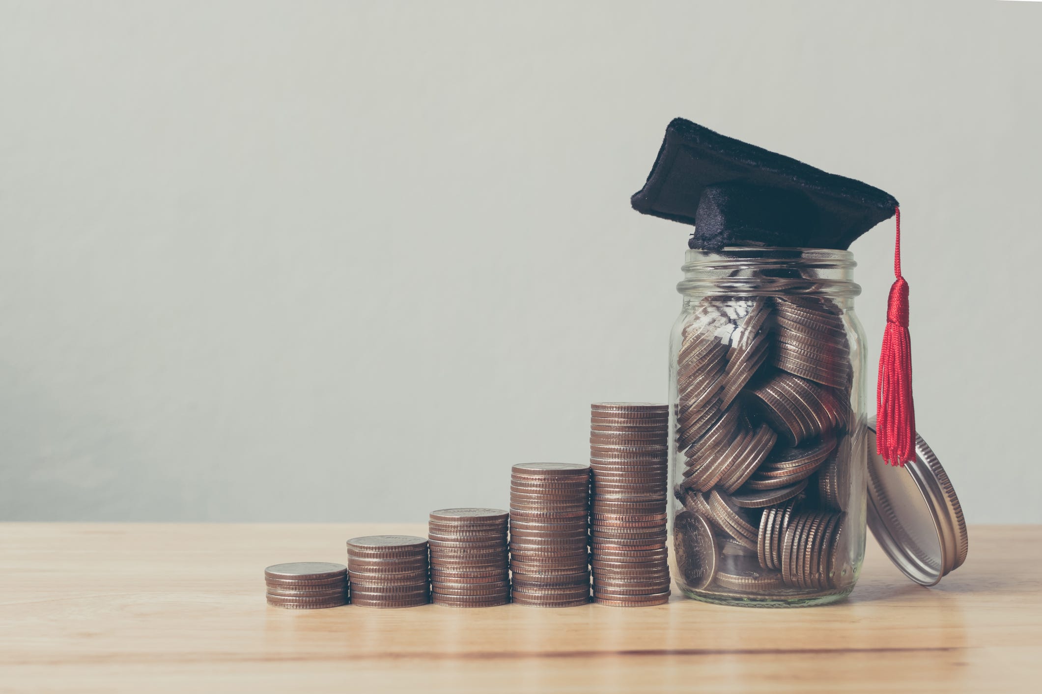 15 writers on business, finance