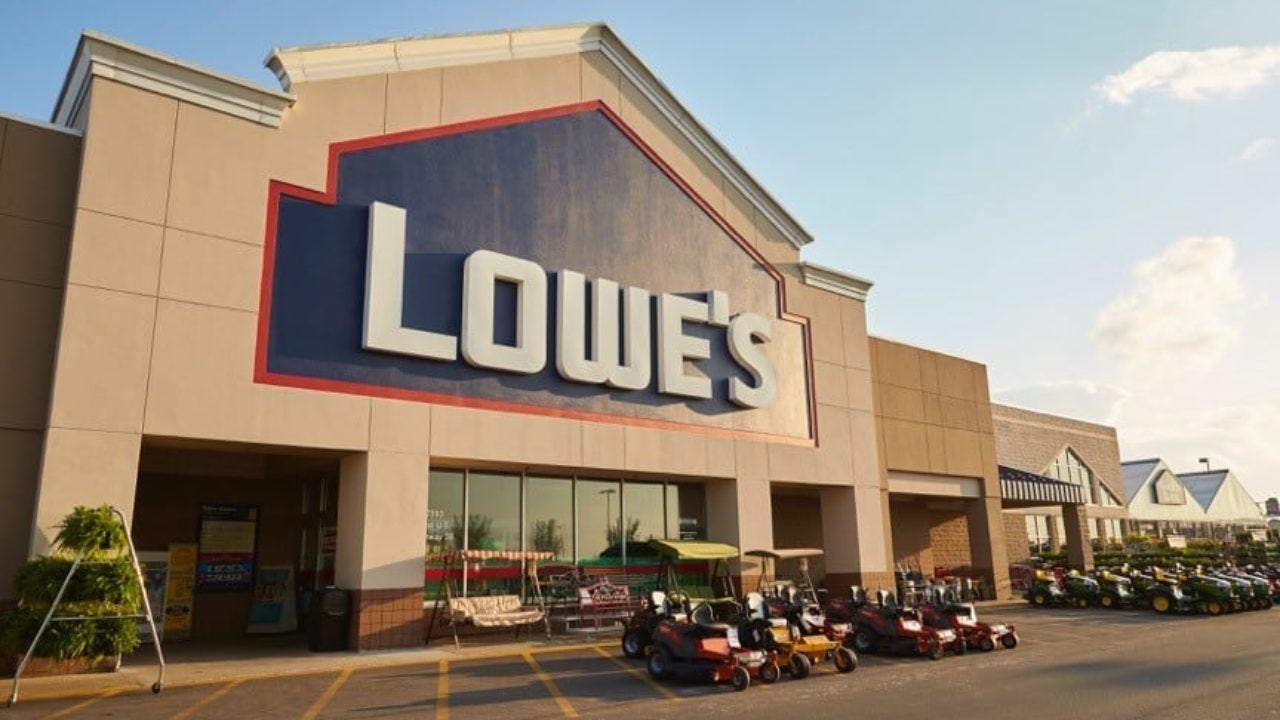 Lowe's exec touts drill as perfect for Hispanics