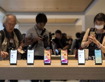 Apple customers hold out for 5G despite lower prices on iPhone: Survey