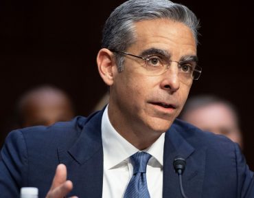 Facebook, JP Morgan meet with central banks to discuss cryptocurrencies