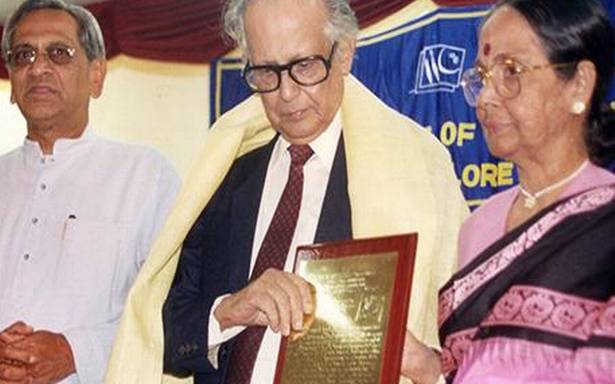 The Indian Institute of Cartoonists hosts an online tribute to RK Laxman