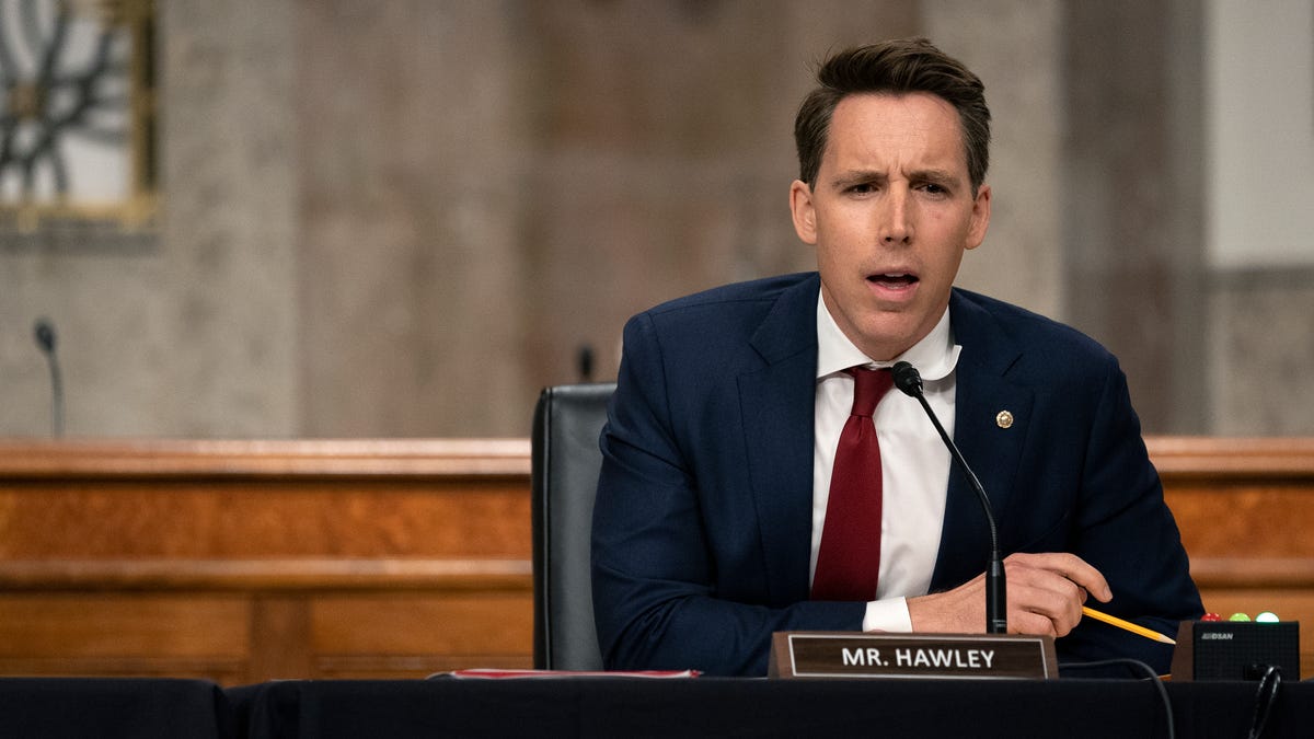 Walmart apologizes after its Twitter account called Sen. Josh Hawley 'sore loser' over Electoral College dispute