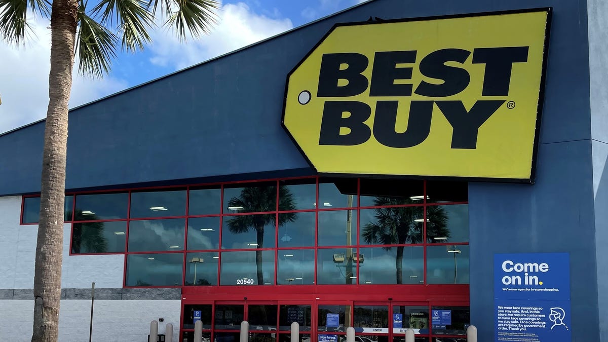 Best Buy expected to close even more stores in 2021 than usual as consumers buy more online