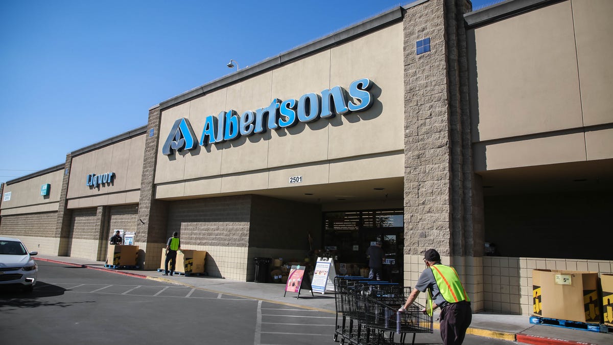 Texas mask mandate: Albertsons reverses decision and will continue to require masks after March 10