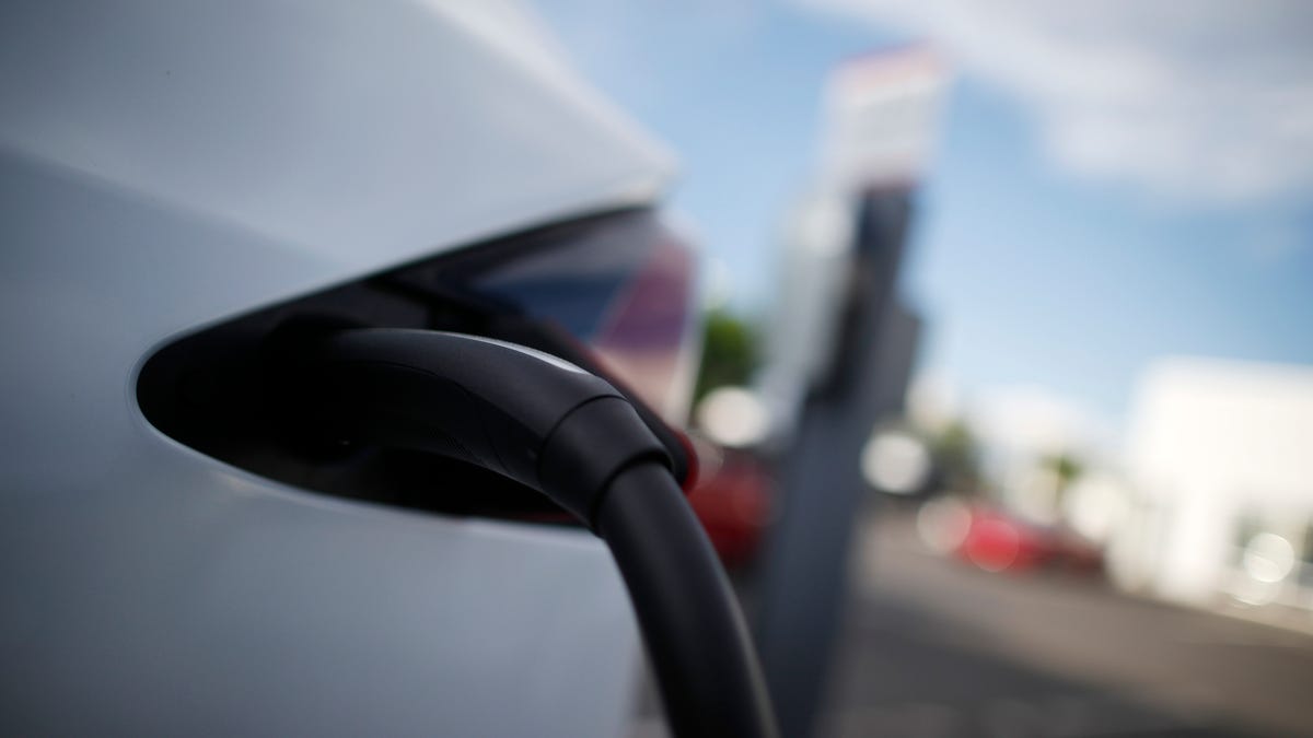 Can the electrical grid handle a boom in electric vehicles?