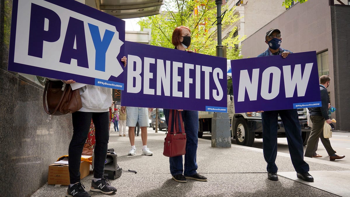 'Broken' unemployment benefits are in need of reform, workers and lawmakers say