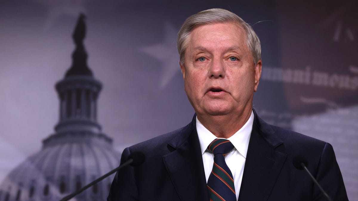 Sen. Lindsey Graham says he will 'go to war' for Chick-fil-A to be on Notre Dame's campus
