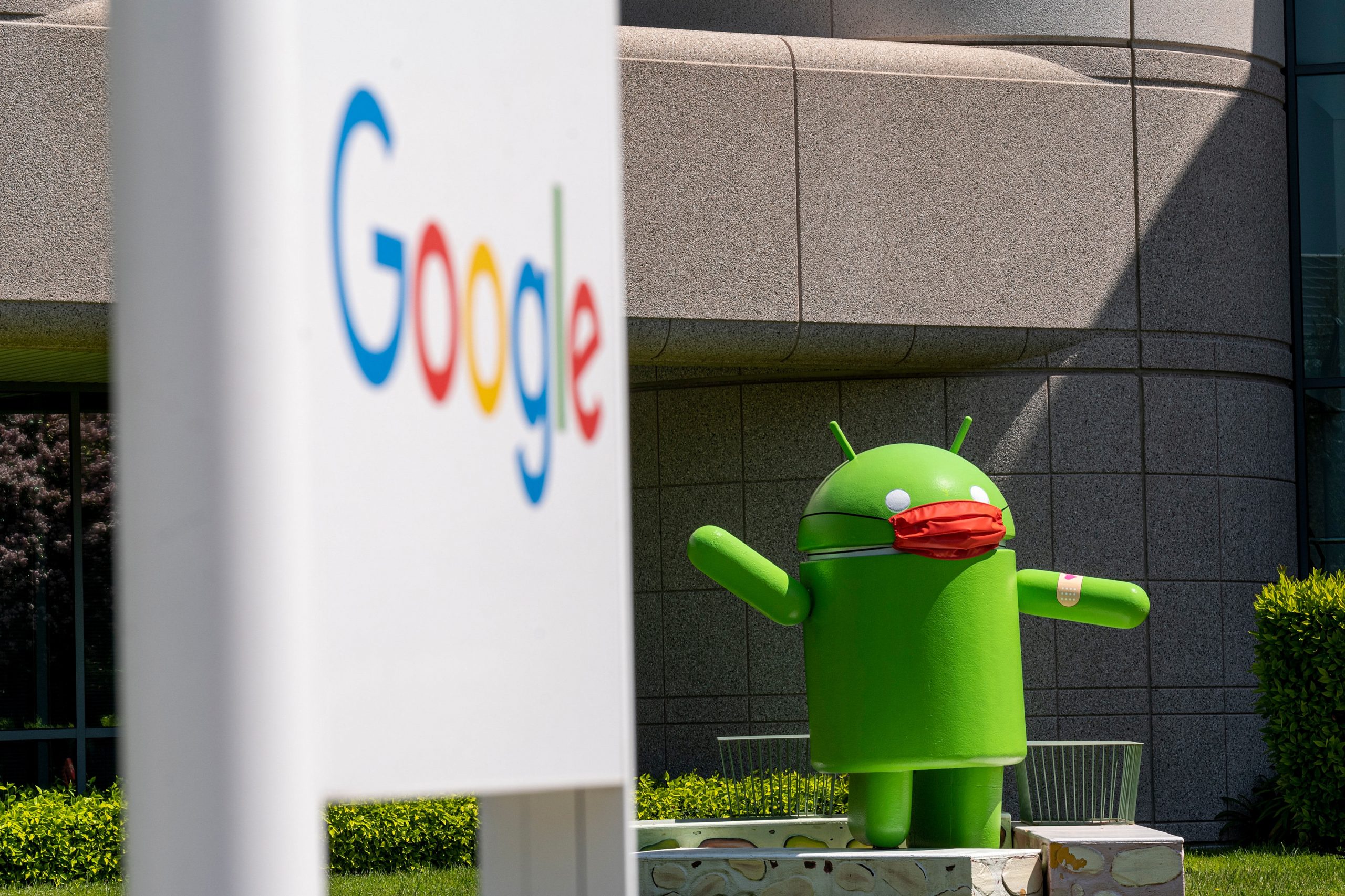 States bring a new antitrust suit against Google over its mobile app store