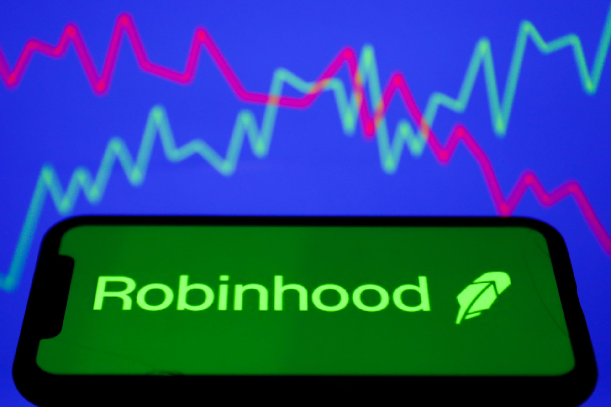 Cramer urges investors to take profits in Robinhood as it becomes a meme stock